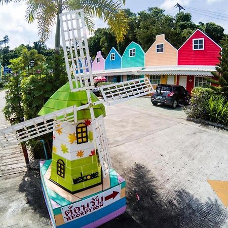 Holland Resort Phuket Exterior foto